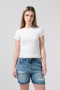 Camiseta en rib ajustada con manga corta unicolor