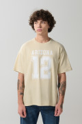 Camiseta unicolor con diseño college y manga corta oversize