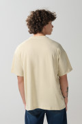 Camiseta unicolor con diseño college y manga corta oversize