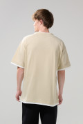 Camiseta manga corta oversize unicolor con contrastes