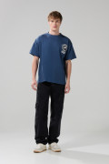 Camiseta azul oscura de Mickey oversize cuello redondo