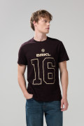 Camiseta negra con cuello redondo y texto college en frente