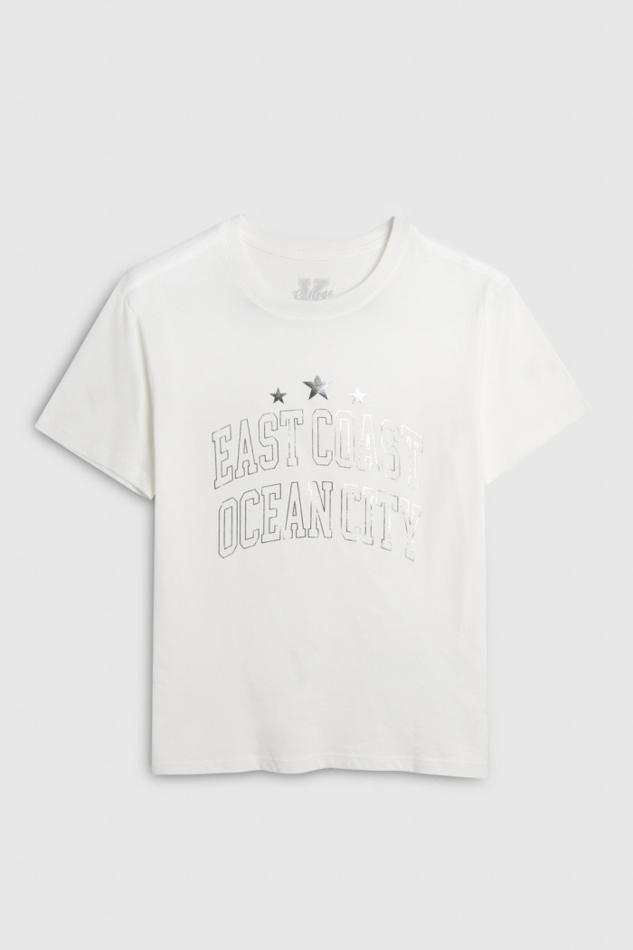 Camiseta oversize manga corta unicolor con arte metalizado