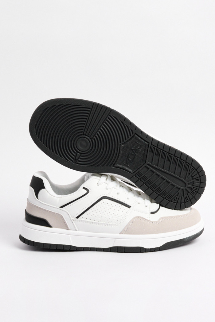 Tenis blancos casuales con perforaciones y contrastes