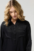 Blusa crop unicolor con manga larga y bolsillos