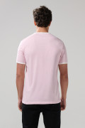 Camiseta cuello redondo rosada college con contrastes