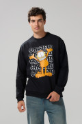 Buzo negro cuello redondo con estampado de Garfield