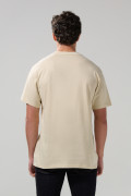 Camiseta manga corta kaki con texto college en frente