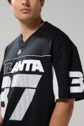 Camiseta negra cuello V oversize con arte college