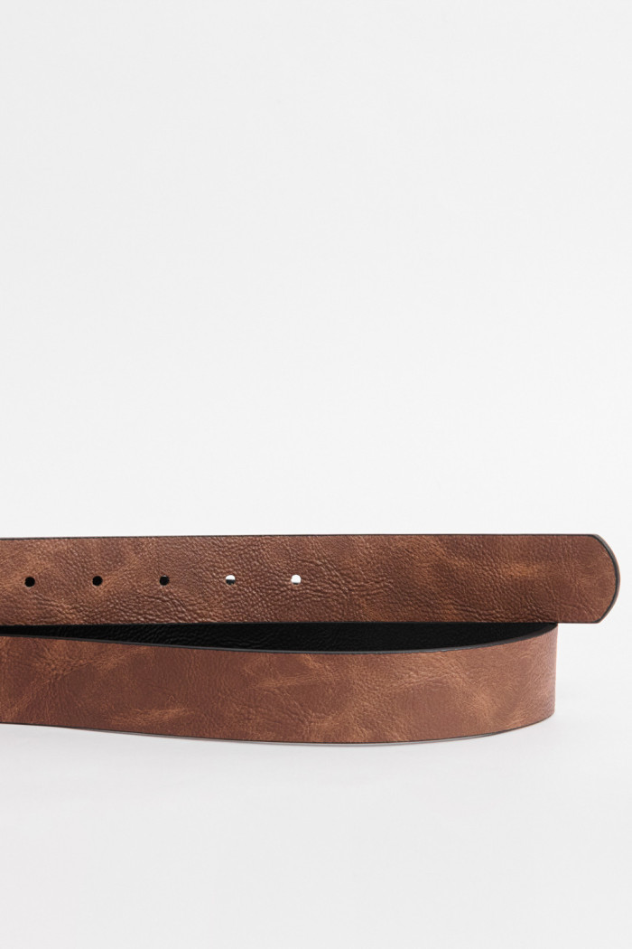 Cinturón negro sintético con hebilla reversible cuadrada
