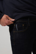 Jean skinny ajustado azul intenso tiro bajo con costuras