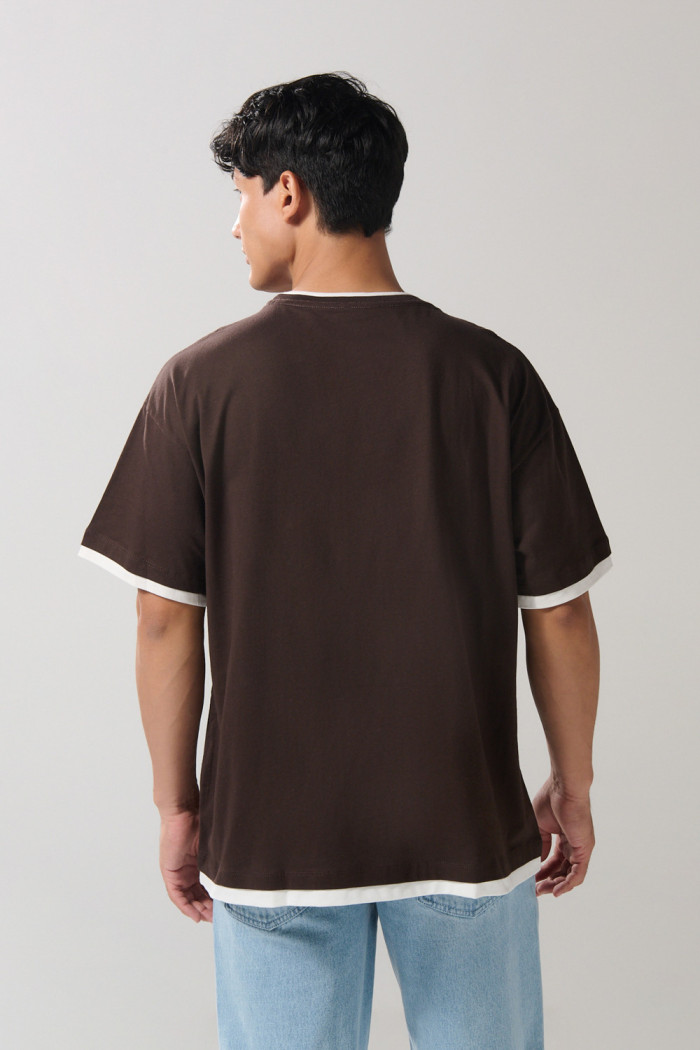 Camiseta oversize unicolor manga corta con contrastes