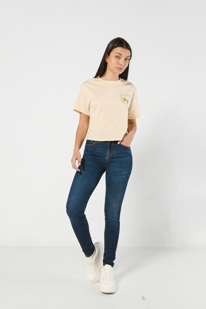 Camiseta kaki crop top con estampado de Hora de Aventura