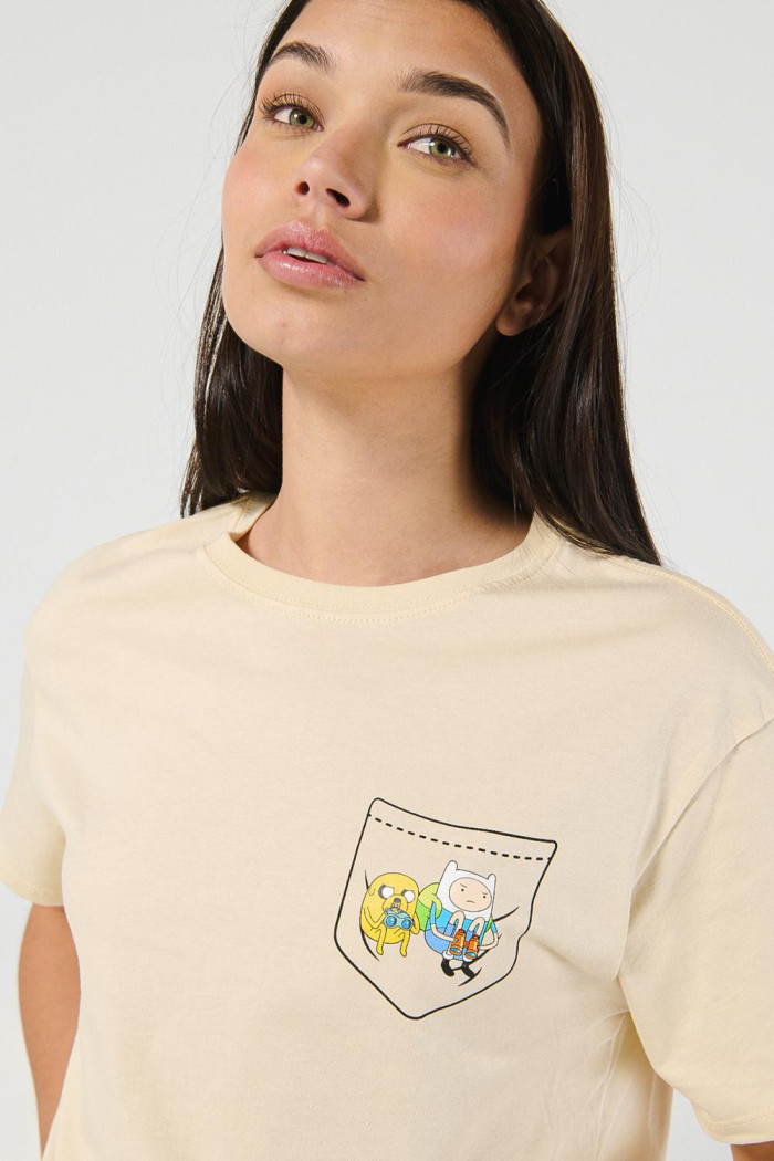 Camiseta kaki crop top con estampado de Hora de Aventura