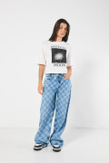 Camiseta oversize crop top crema con diseño místico