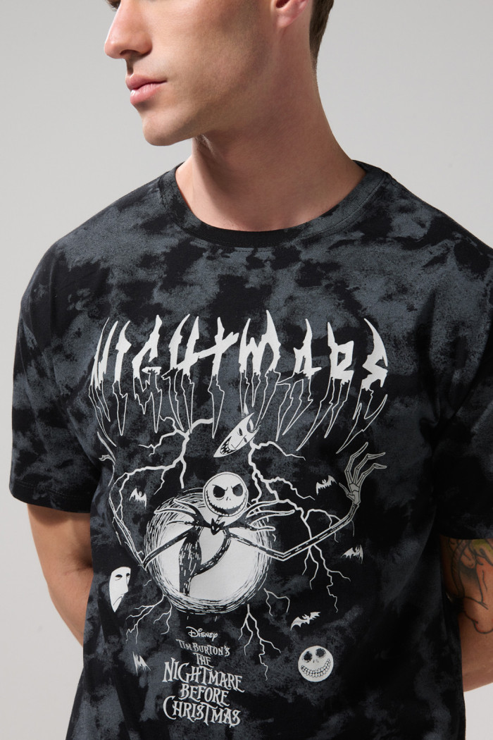 Camiseta negra tie dye de Nightmare Before Christmas