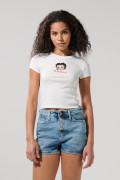 Camiseta crema clara manga corta con arte de Betty Boop