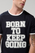 Camiseta azul manga corta con contrastes y arte college