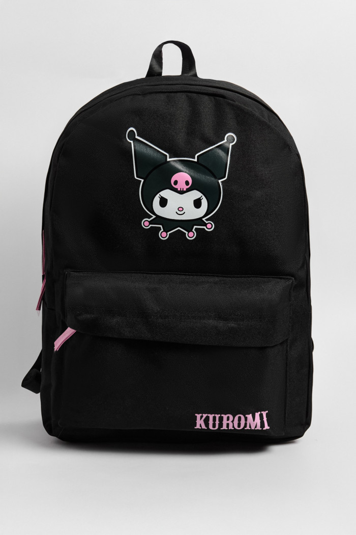 Maleta negra con diseño de Kuromi y bolsillo delantero