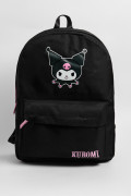 Maleta negra con diseño de Kuromi y bolsillo delantero