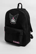 Maleta negra con diseño de Kuromi y bolsillo delantero
