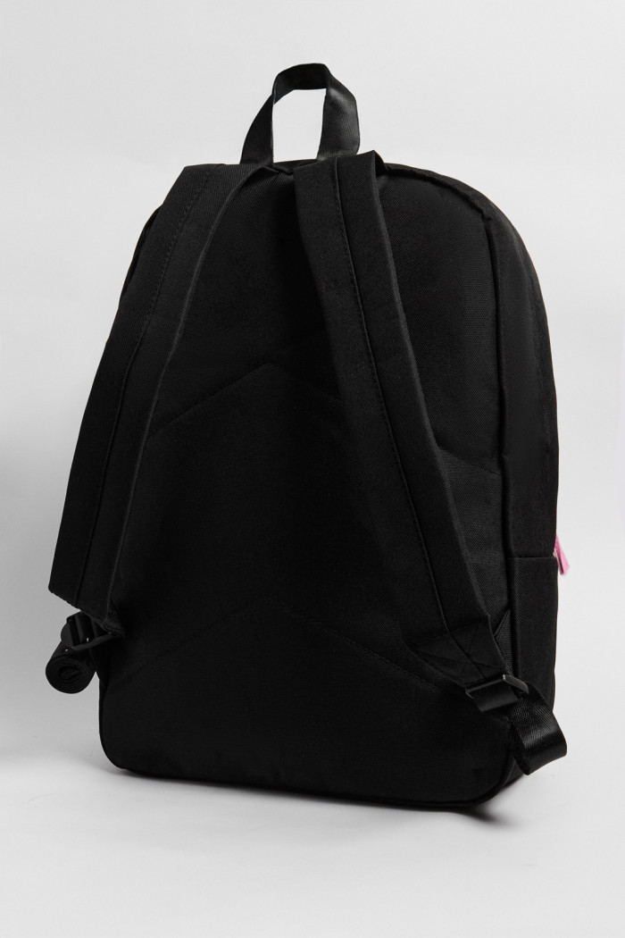 Maleta negra con diseño de Kuromi y bolsillo delantero