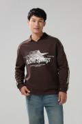 Buzo oversize cuello polo café con arte college