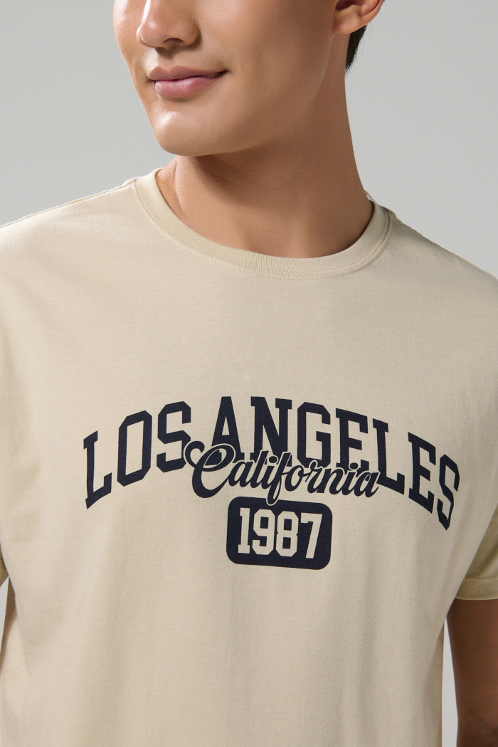 Camiseta en algodón kaki college con manga corta