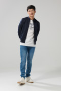 Chaqueta azul oscura bomber con cuello nerú