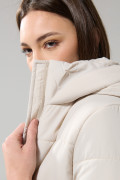 Chaqueta con capota acolchada unicolor y cremallera