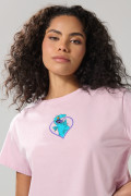 Camiseta crop top rosada con diseño de Reptar