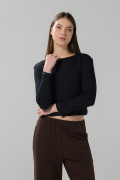 Camiseta negra manga larga con cuello redondo