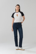 Camiseta crema manga ranglan con diseño de Tom y Jerry