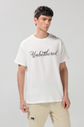 Camiseta crema manga corta con texto y hombro rodado