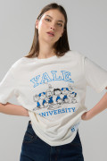 Camiseta de Snoopy & Yale crema con cuello redondo