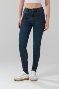 Jean azul oscuro push up tiro alto con pretina sencilla