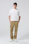 Pantalón en dril cargo unicolor con cintura ajustable