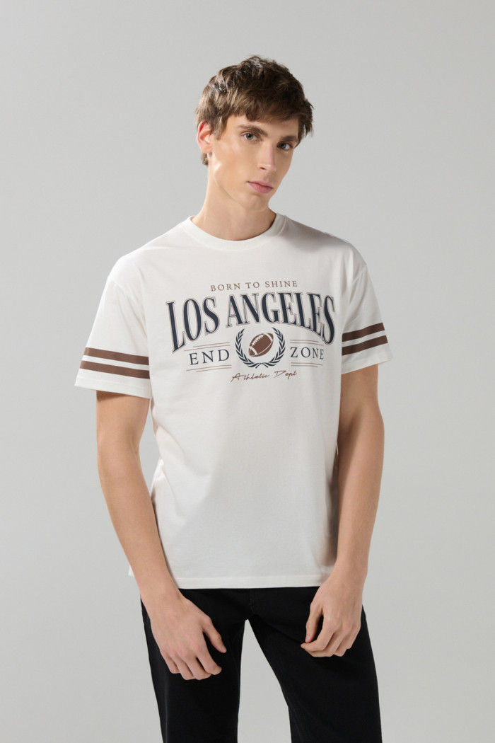 Camiseta college crema en algodón con cuello redondo