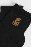 Medias cortas unicolores con diseño de osito