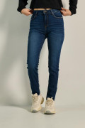 Jean jegging azul oscuro ajustado con tiro alto y bolsillos