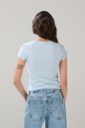 Camiseta azul clara acanalada manga corta college