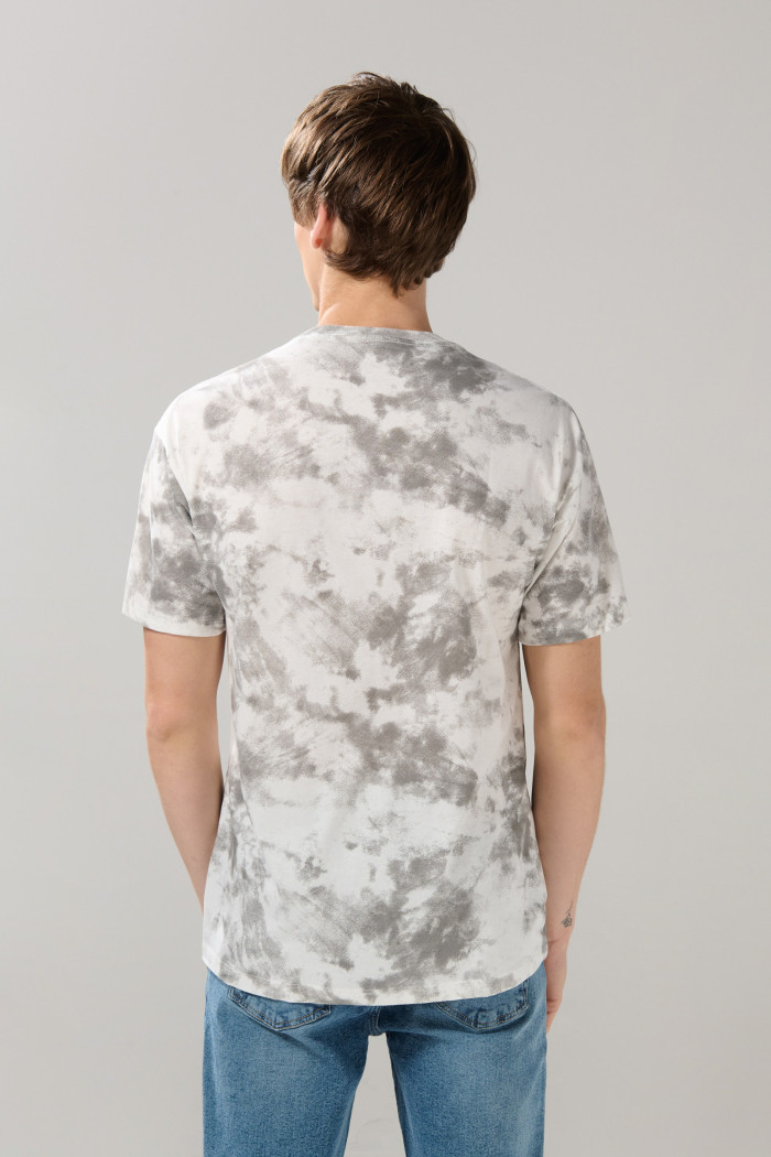 Camiseta de Garfield crema tie dye con cuello redondo