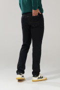 Jean ajustado skinny negro con bolsillos y tiro bajo