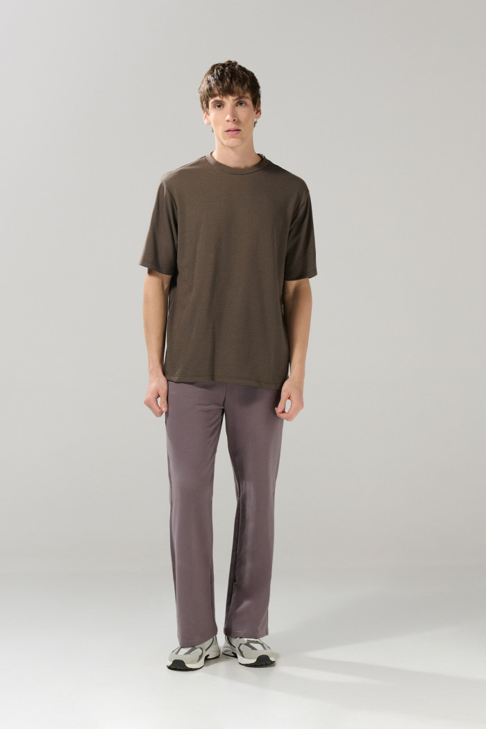 Camiseta oversize unicolor con texturas y cuello redondo
