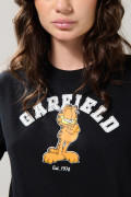 Buzo negro con cuello redondo y diseño de Garfield