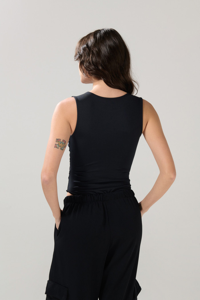 Body manga sisa negro con cuello redondo