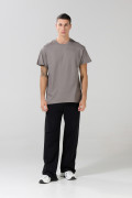 Camiseta hombro rodado unicolor con cuello redondo