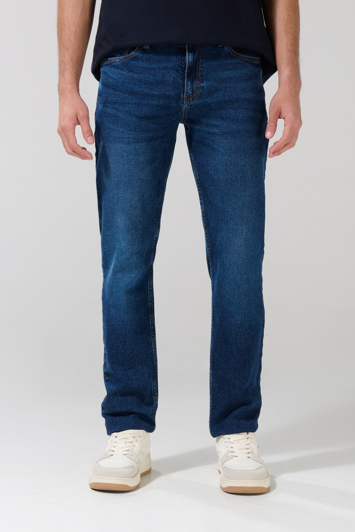 Jean tiro bajo azul oscuro slim con ajuste ceñido