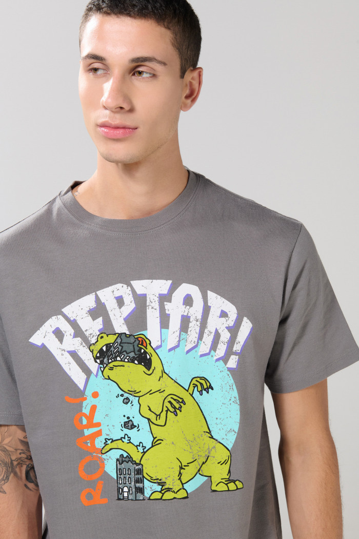 Camiseta cuello redondo gris medio con diseño de Reptar