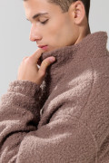 Chaqueta cazadora café clara con cuello alto